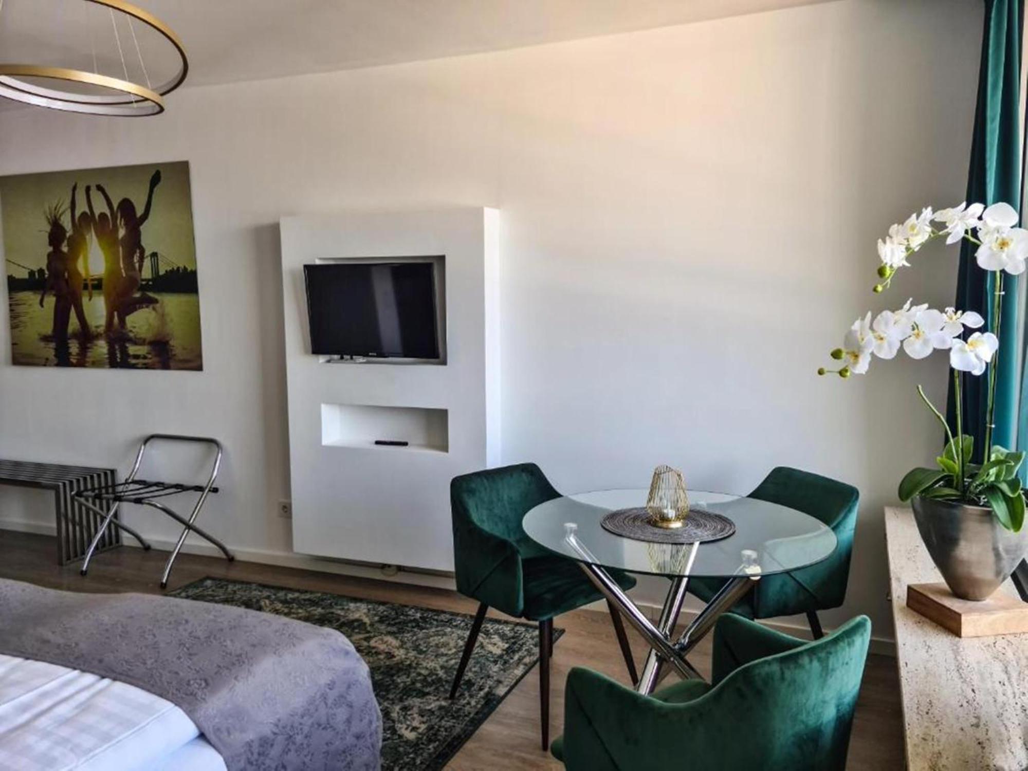 Rheinblick Apartments Кельн Екстер'єр фото